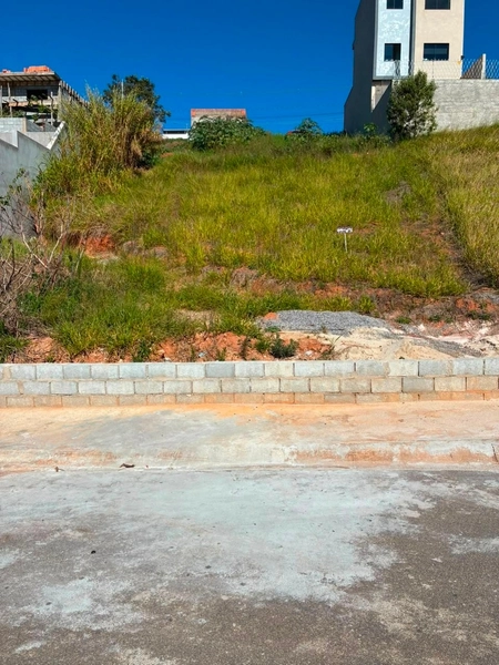Terreno à venda – Villa Verde – Bragança Paulista/SP: 1ª foto da galeria de imagens do imóvel
