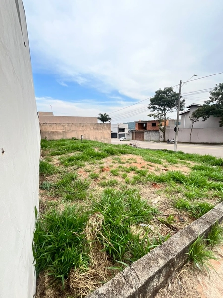 Terreno à venda – Quinta dos Vinhedos – Bragança Paulista/SP: 2ª foto da galeria de imagens do imóvel
