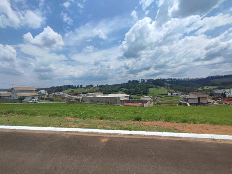 Terreno para Venda em Bragança Paulista / SP no bairro Flamboyant: 1ª foto da galeria de imagens do imóvel