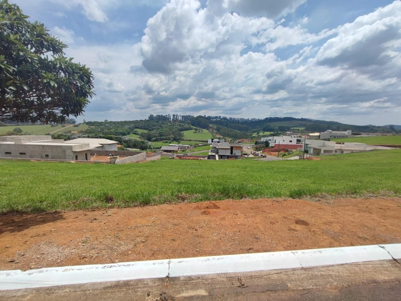 Terreno para Venda em Bragança Paulista / SP no bairro Flamboyant: 1ª foto da galeria de imagens do imóvel
