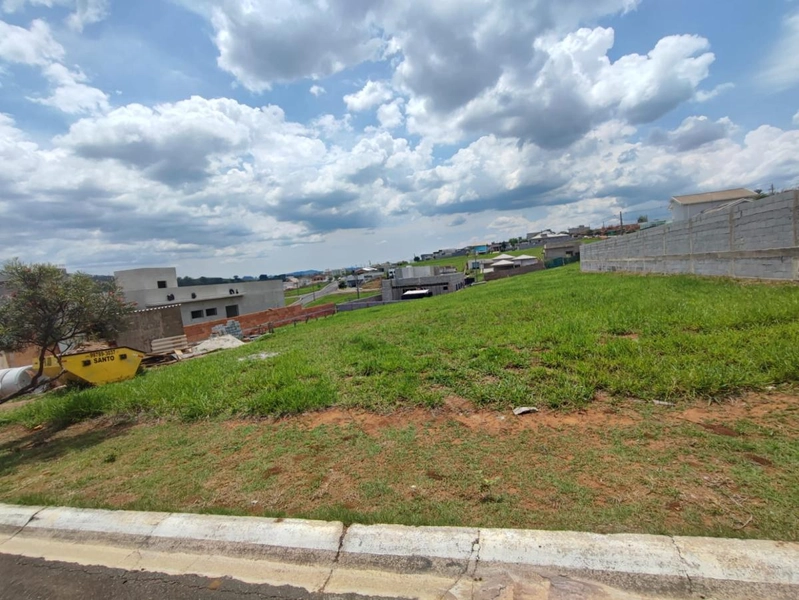 Terreno para Venda em Bragança Paulista / SP no bairro Flamboyant: 1ª foto da galeria de imagens do imóvel