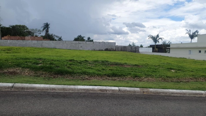 Terreno para Venda em Bragança Paulista / SP no bairro Flamboyant: 1ª foto da galeria de imagens do imóvel
