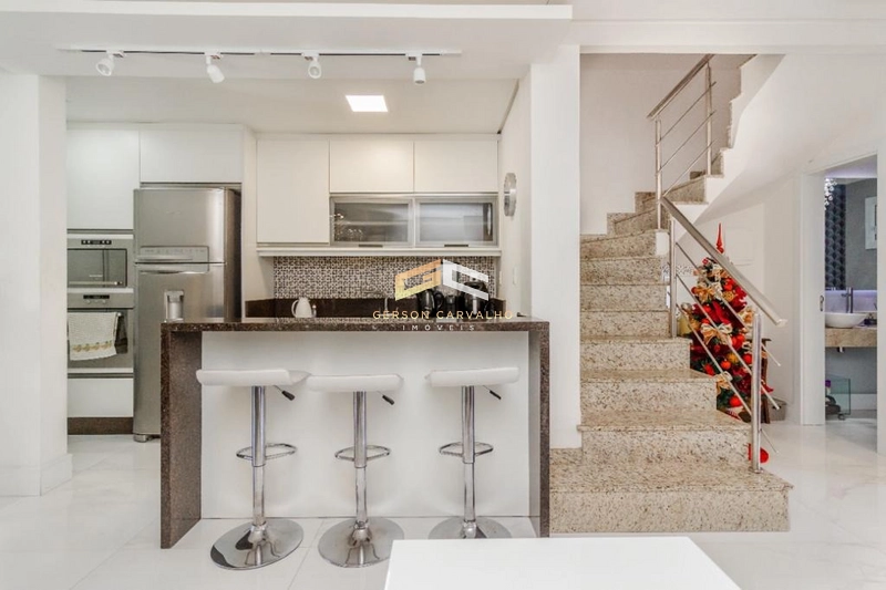 Casa com 200m² de 3 suítes com lareira pátio com churrasqueira.: 19ª foto da galeria de imagens do imóvel