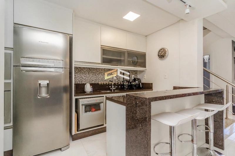 Casa com 200m² de 3 suítes com lareira pátio com churrasqueira.: 14ª foto da galeria de imagens do imóvel