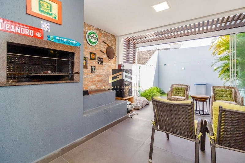 Casa com 200m² de 3 suítes com lareira pátio com churrasqueira.: 8ª foto da galeria de imagens do imóvel