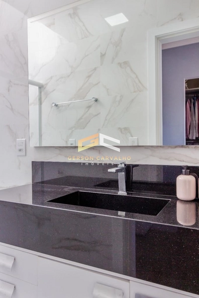 Casa com 200m² de 3 suítes com lareira pátio com churrasqueira.: 36ª foto da galeria de imagens do imóvel
