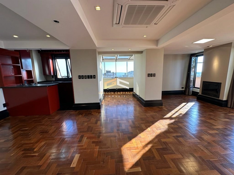 Cobertura com 189 m² de 3 dorm 1 suíte lareira e churrasqueira e ofurô