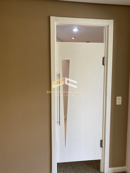 Linda Sala/Conjunto com 72 m² no coração do bairro Praia de Belas: 7ª foto da galeria de imagens do imóvel