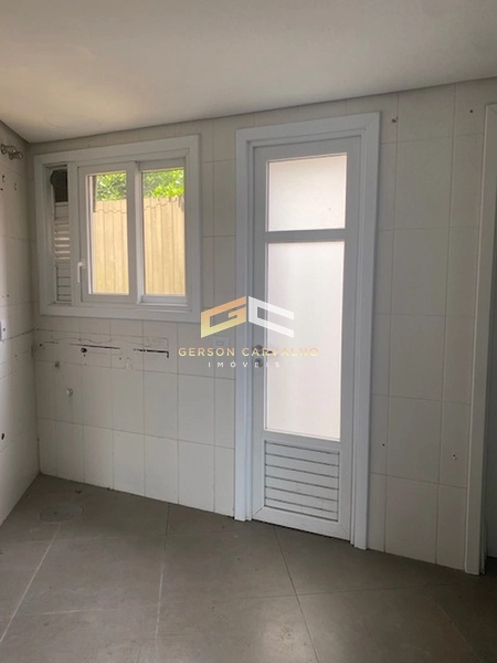 Apartamento com 315 m² de 3 suítes 3 vagas lareira piscina no Cristal!: 16ª foto da galeria de imagens do imóvel