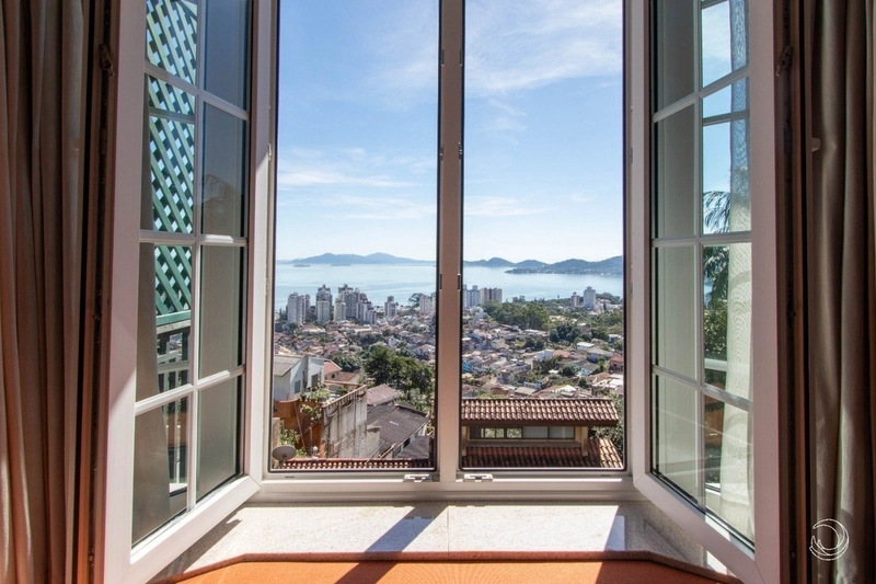 Residência exclusiva no Centro de Florianópolis, com vista espetacular: 24ª foto da galeria de imagens do imóvel