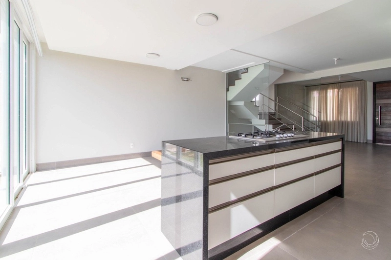 Casa Duplex em condomínio fechado com 3 suítes e 3 vagas: 46ª foto da galeria de imagens do imóvel