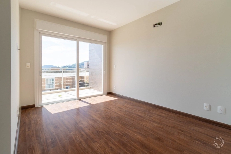 Casa Duplex em condomínio fechado com 3 suítes e 3 vagas: 32ª foto da galeria de imagens do imóvel