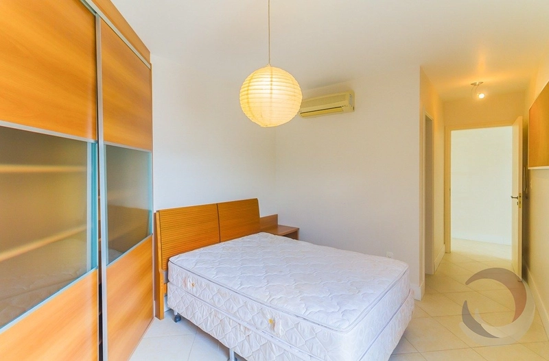 Cobertura duplex com piscina e vista mar na Trindade com 3 dormitórios: 34ª foto da galeria de imagens do imóvel