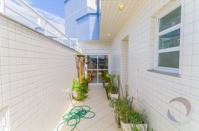 Cobertura duplex com piscina e vista mar na Trindade com 3 dormitórios: 15ª foto da galeria de imagens do imóvel