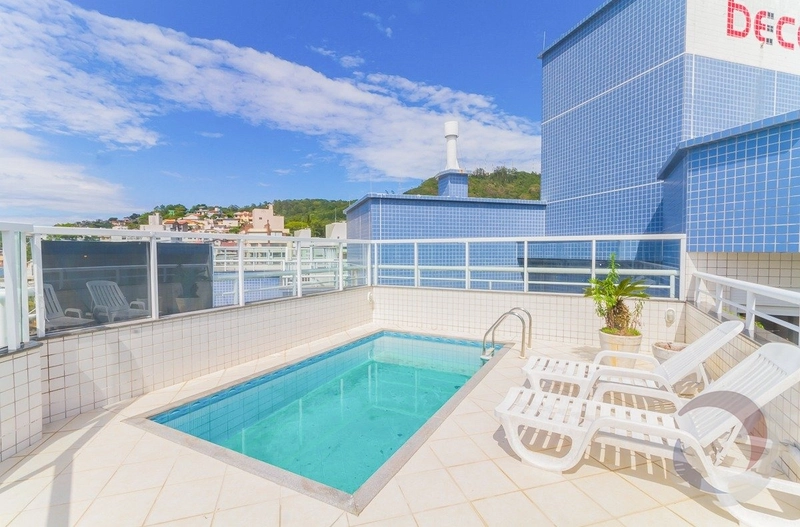 Cobertura duplex com piscina e vista mar na Trindade com 3 dormitórios: 4ª foto da galeria de imagens do imóvel