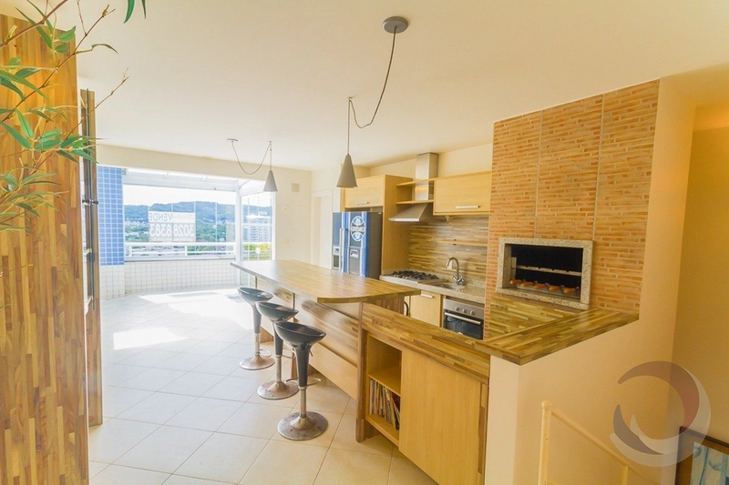 Cobertura duplex com piscina e vista mar na Trindade com 3 dormitórios: 6ª foto da galeria de imagens do imóvel