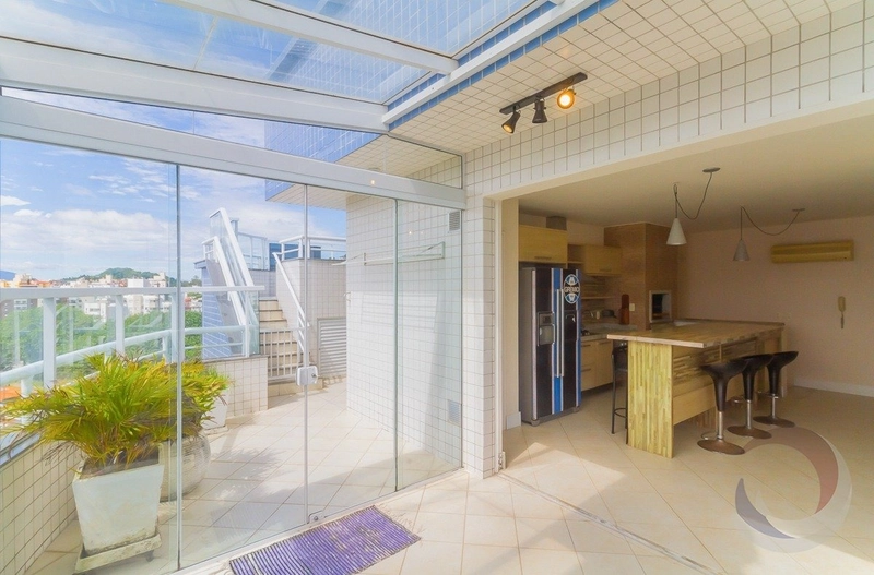 Cobertura duplex com piscina e vista mar na Trindade com 3 dormitórios: 18ª foto da galeria de imagens do imóvel