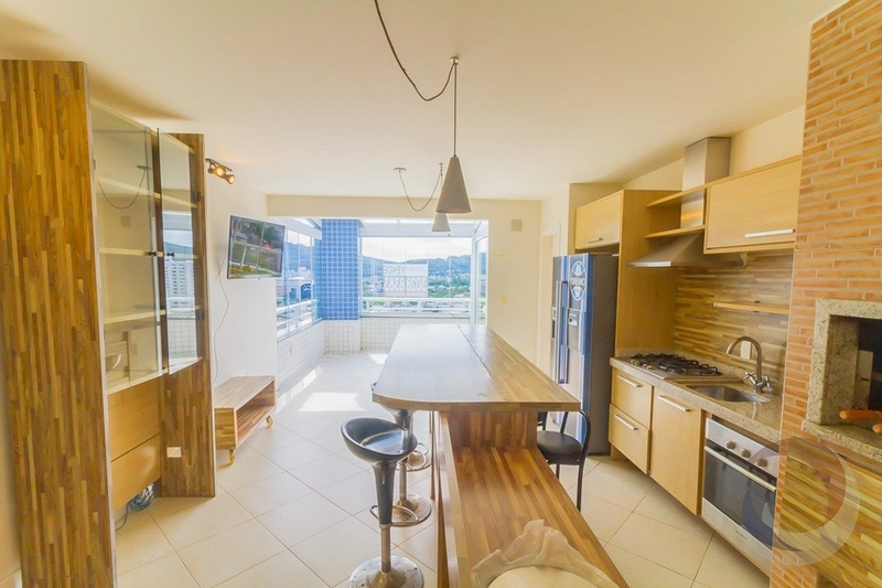 Cobertura duplex com piscina e vista mar na Trindade com 3 dormitórios: 5ª foto da galeria de imagens do imóvel