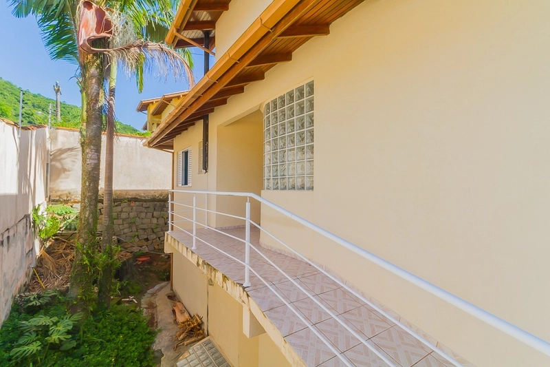 Casa a venda na Trindade com 5 dormitórios e 235m² contruídos: 50ª foto da galeria de imagens do imóvel
