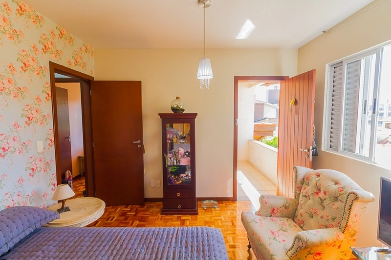Casa a venda na Trindade com 5 dormitórios e 235m² contruídos: 31ª foto da galeria de imagens do imóvel