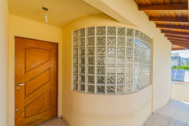 Casa a venda na Trindade com 5 dormitórios e 235m² contruídos: 49ª foto da galeria de imagens do imóvel