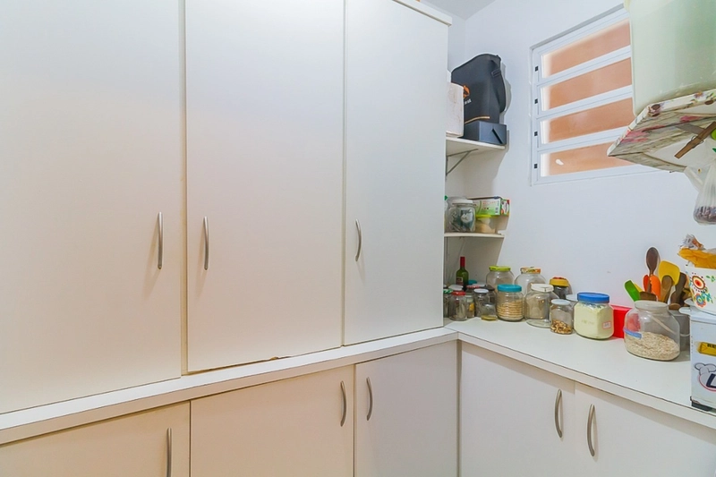 Casa a venda na Trindade com 5 dormitórios e 235m² contruídos: 8ª foto da galeria de imagens do imóvel