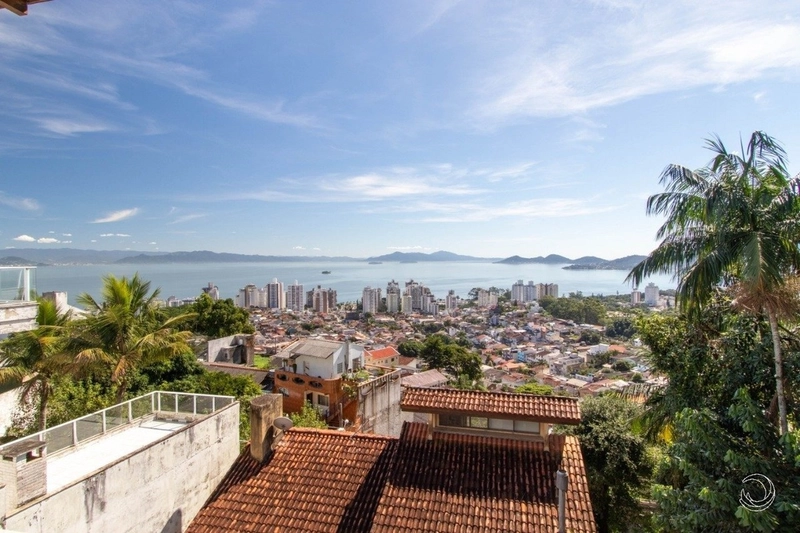 Casa a venda no Morro da Cruz com vista mar, mobiliada e decorada!: 31ª foto da galeria de imagens do imóvel