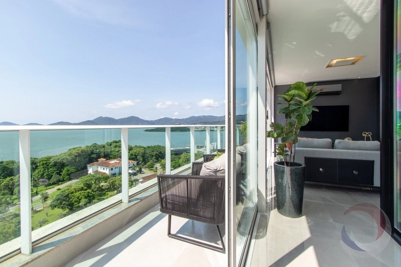 Cobertura plana a venda com vista total para a Beira Mar Norte: 13ª foto da galeria de imagens do imóvel