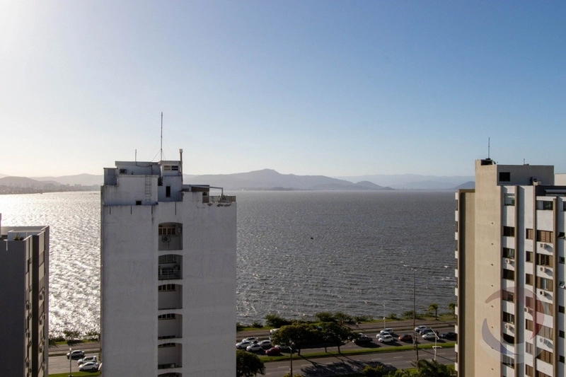 Cobertura duplex a venda com piscina privativa e vista mar: 51ª foto da galeria de imagens do imóvel