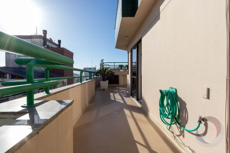 Cobertura duplex a venda com piscina privativa e vista mar: 48ª foto da galeria de imagens do imóvel