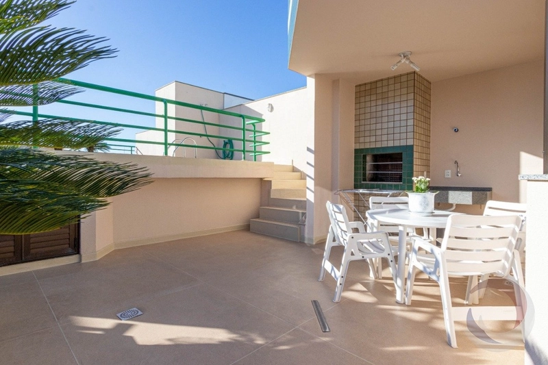 Cobertura duplex a venda com piscina privativa e vista mar: 49ª foto da galeria de imagens do imóvel