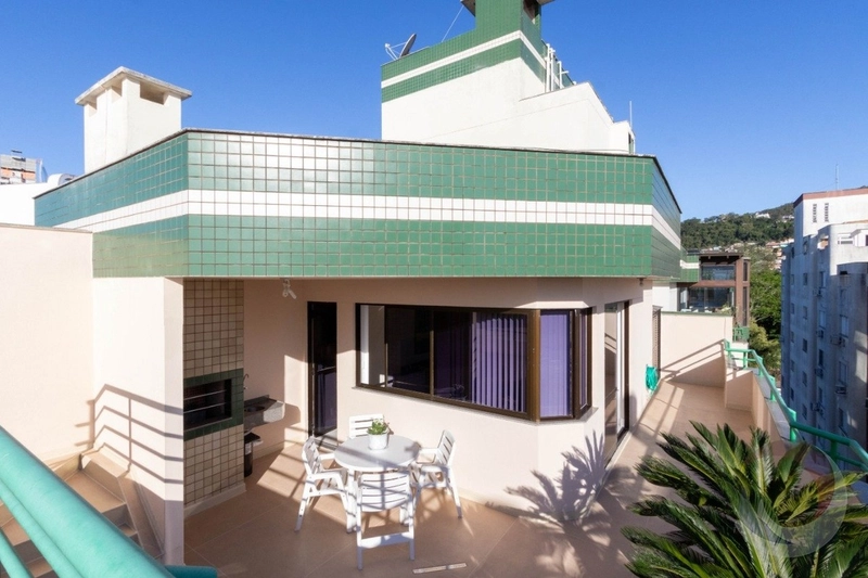 Cobertura duplex a venda com piscina privativa e vista mar: 73ª foto da galeria de imagens do imóvel