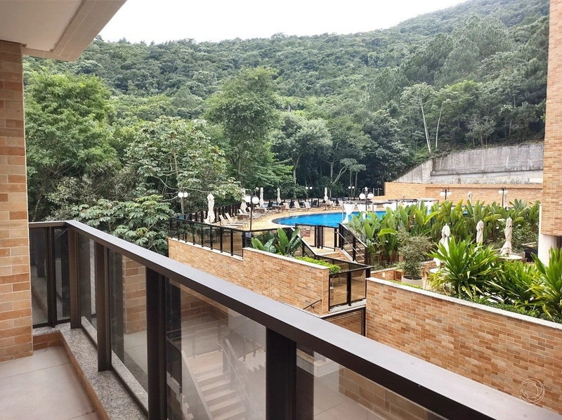 Apartamento novo, nunca habitado semi-mobilidado com 4 dormitórios: 1ª foto da galeria de imagens do imóvel
