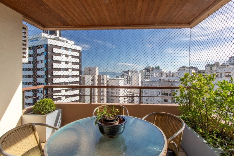 Magnifica cobertura a venda com vista para a Beira Mar Norte 264m² pr: 17ª foto da galeria de imagens do imóvel