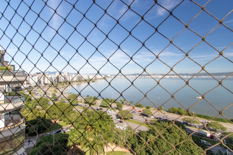 Magnifica cobertura a venda com vista para a Beira Mar Norte 264m² pr: 40ª foto da galeria de imagens do imóvel