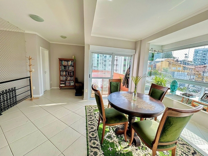 Cobertura duplex a venda na Agronômica com 3 dormitórios 200m² priv: 25ª foto da galeria de imagens do imóvel