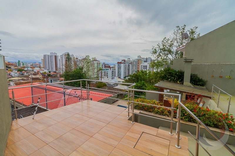 Magnifica casa a venda na Agronômica com vista para o mar: 72ª foto da galeria de imagens do imóvel