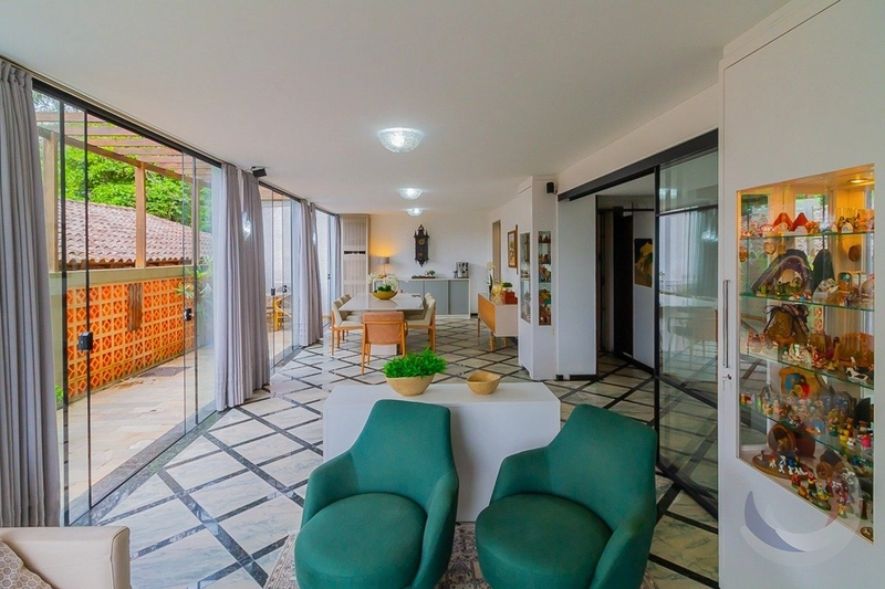 Magnifica casa a venda na Agronômica com vista para o mar: 9ª foto da galeria de imagens do imóvel