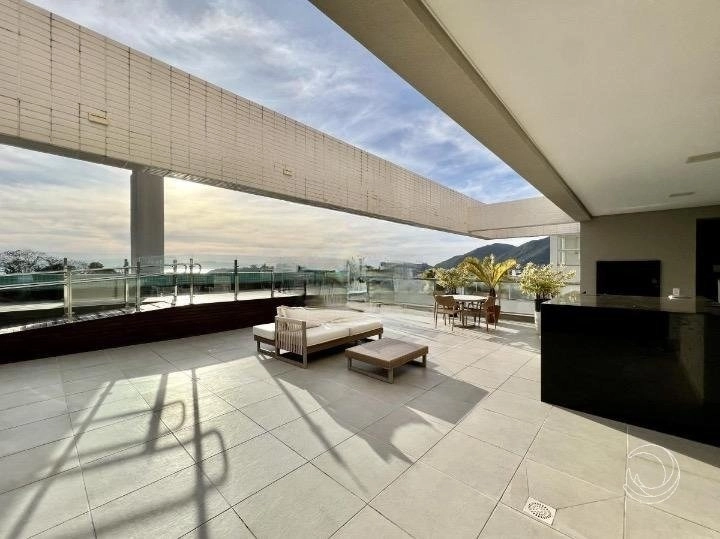 Apartamento semi-mibiliado com vista para a Baia Norte, 3 dorms e 2 vg: 16ª foto da galeria de imagens do imóvel
