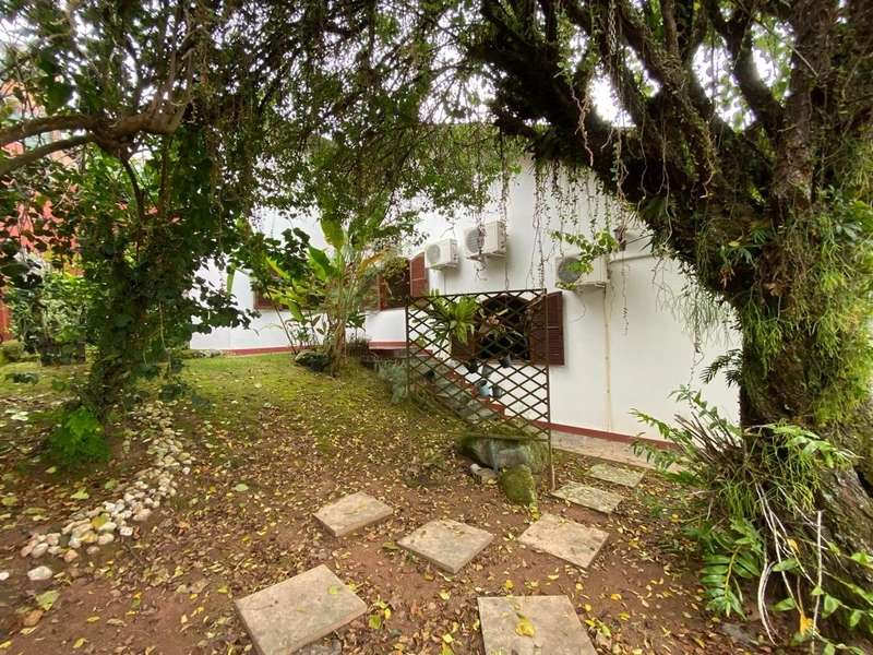 Casa a venda na Agronômica, semi-mobiliada, 251,02m² privativos: 26ª foto da galeria de imagens do imóvel