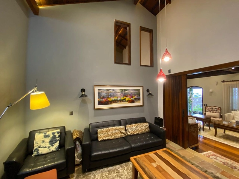 Casa a venda na Agronômica, semi-mobiliada, 251,02m² privativos: 6ª foto da galeria de imagens do imóvel