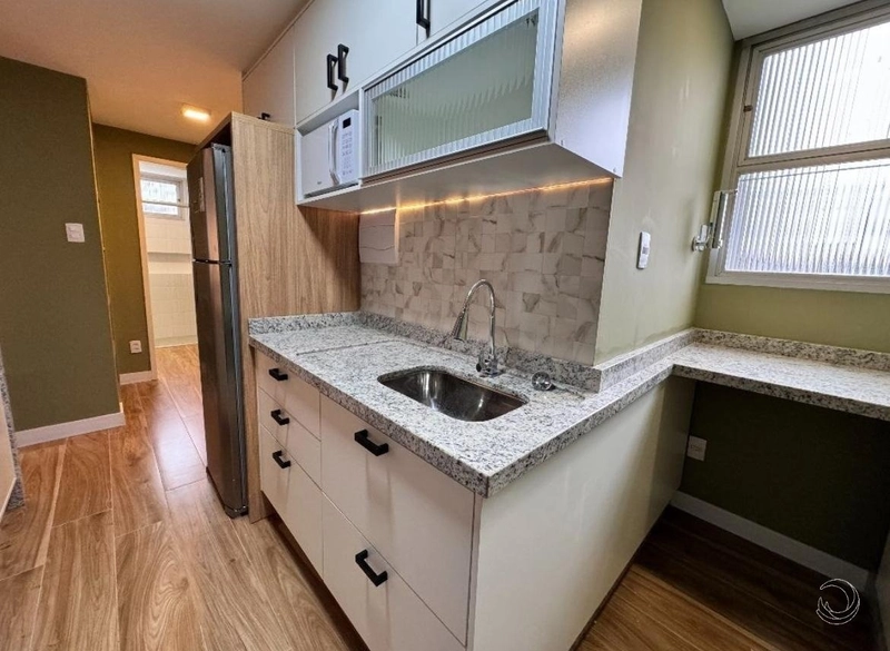 Apartamento a venda mobiliado com 2 dormitórios e 1 vaga no Centro: 10ª foto da galeria de imagens do imóvel