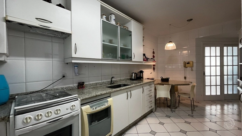 Apartamento a venda no Centro com 4 dormitórios e 4 vagas de garagem: 8ª foto da galeria de imagens do imóvel