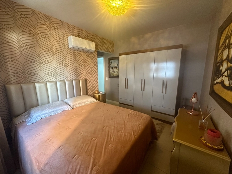 Mobiliado, decorado e equipado com 2 dormitórios e 1 vaga no Centro: 14ª foto da galeria de imagens do imóvel