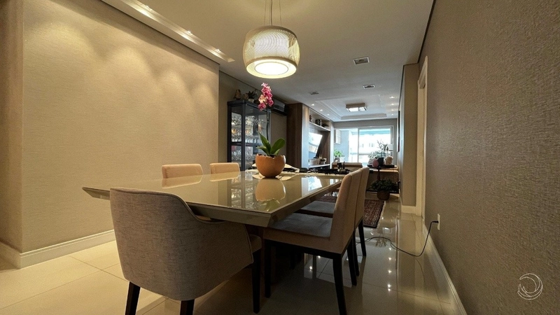 Apartamento novo no Centro, Duarte Schutel com 3 suítes e 3 vagas: 4ª foto da galeria de imagens do imóvel