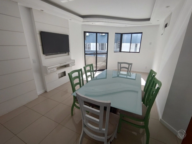 Apartamento a 100mt do Shopping Beiramar, 3 dorms com suíte e 1 vaga: 2ª foto da galeria de imagens do imóvel