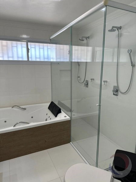 Casa a venda na Agronômica, com 3 suítes e 292m² privativos: 17ª foto da galeria de imagens do imóvel