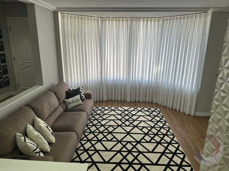 Casa a venda na Agronômica, com 3 suítes e 292m² privativos: 2ª foto da galeria de imagens do imóvel