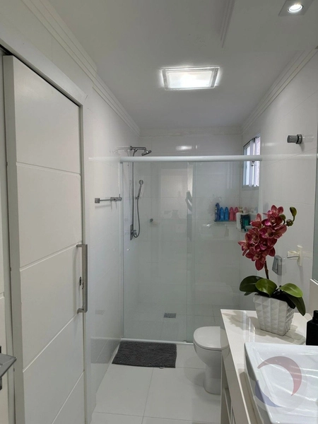 Casa a venda na Agronômica, com 3 suítes e 292m² privativos: 20ª foto da galeria de imagens do imóvel