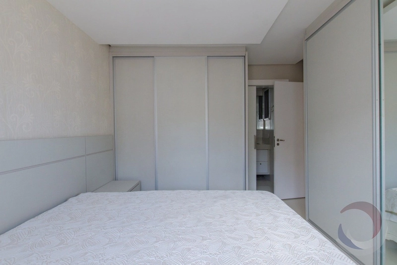 Cobertura a venda no Centro, com 3 suítes e 2 vagas com 143,00m² priv: 25ª foto da galeria de imagens do imóvel